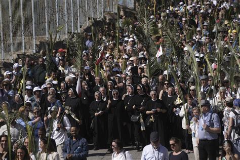 AP PHOTOS: Joyous Holy Week celebrations around the world